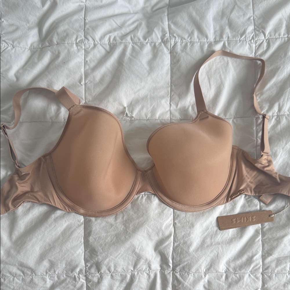 Skims weightless Demi bra